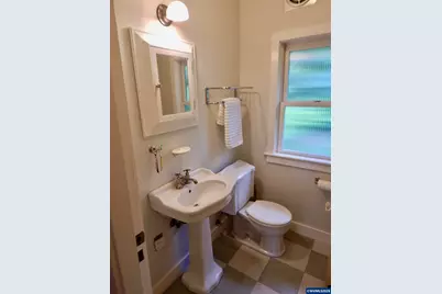 645 NW 13th St, Corvallis, OR 97330 - Photo 13