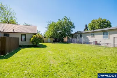 1044 23rd Av, Sweet Home, OR 97386 - Photo 23