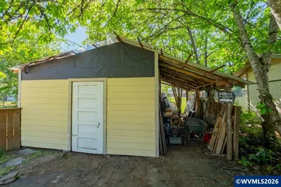 1044 23rd Av, Sweet Home, OR 97386 - Photo 27