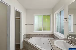 812 SW 8th St, Sublimity, OR 97385 - Photo 29