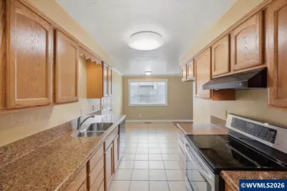 4814 Schaefer Ct NE, Salem, OR 97305 - Photo 9