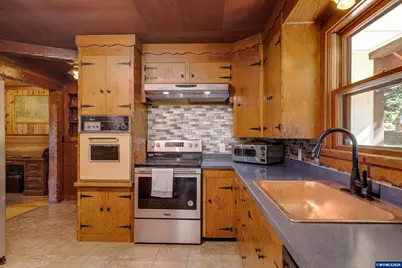24680 N Santiam Hwy SE, Lyons, OR 97358 - Photo 21