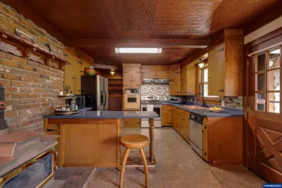 24680 N Santiam Hwy SE, Lyons, OR 97358 - Photo 19