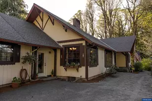 24680 N Santiam Hwy SE, Lyons, OR 97358 - Photo 3