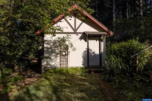 24680 N Santiam Hwy SE, Lyons, OR 97358 - Photo 45
