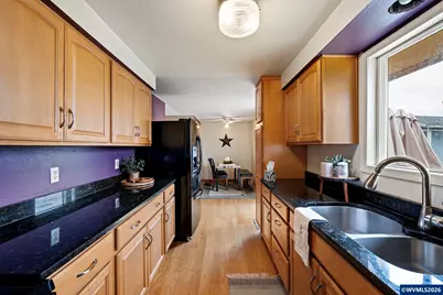 375 Park Ln, Harrisburg, OR 97446 - Photo 13