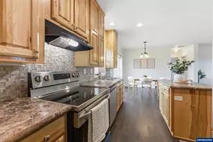 38891 W Scio Rd, Scio, OR 97374 - Photo 13
