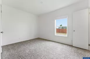 38891 W Scio Rd, Scio, OR 97374 - Photo 19