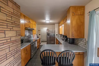 38225 Mount Hope Dr, Lebanon, OR 97355 - Photo 11