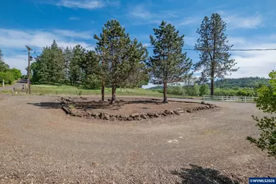 38225 Mount Hope Dr, Lebanon, OR 97355 - Photo 31