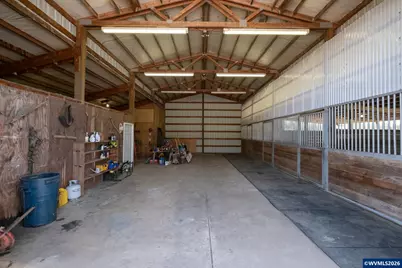 38225 Mount Hope Dr, Lebanon, OR 97355 - Photo 3