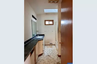 35641 Riverside Dr SW, Albany, OR 97331 - Photo 13