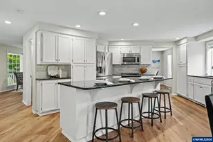 3052 Mt Kuebler Dr S, Salem, OR 97302 - Photo 13