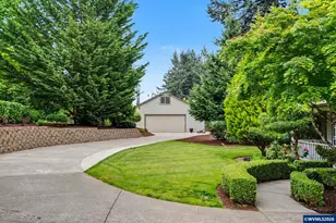3052 Mt Kuebler Dr S, Salem, OR 97302 - Photo 31