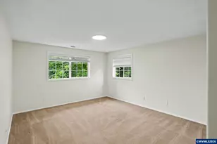 3052 Mt Kuebler Dr S, Salem, OR 97302 - Photo 29