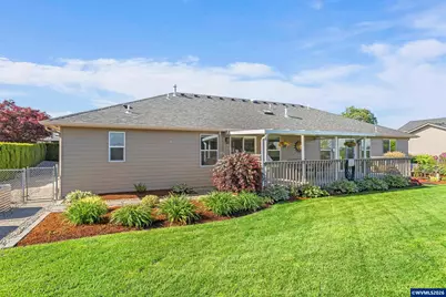 613 SW 7th St, Sublimity, OR 97385 - Photo 27