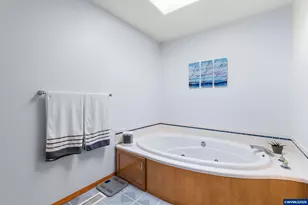 613 SW 7th St, Sublimity, OR 97385 - Photo 23