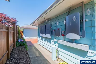714 SW Ferry St, Albany, OR 97321 - Photo 33