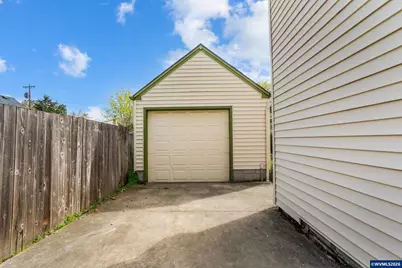 732 E 22nd Av, Eugene, OR 97405 - Photo 47