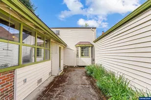 732 E 22nd Ave, Eugene, OR 97405 - Photo 49