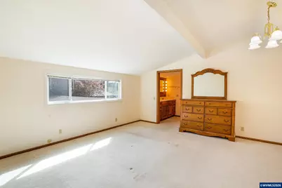 732 E 22nd Av, Eugene, OR 97405 - Photo 27