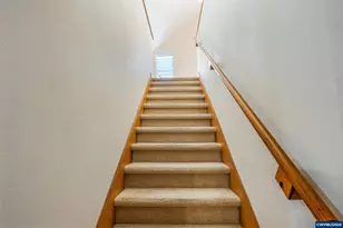 732 E 22nd Ave, Eugene, OR 97405 - Photo 23