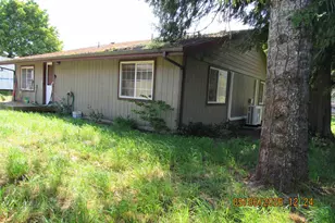 365 SE Myrtle St, Mill City, OR 97360 - Photo 19