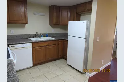 365 SE Myrtle St, Mill City, OR 97360 - Photo 11