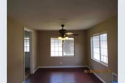 365 SE Myrtle St, Mill City, OR 97360 - Photo 5