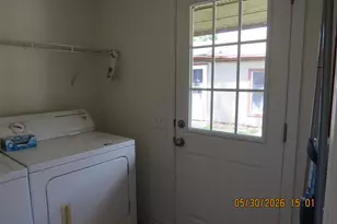 365 SE Myrtle St, Mill City, OR 97360 - Photo 25