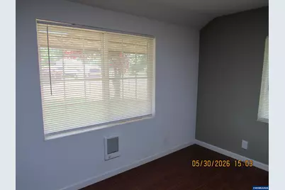 365 SE Myrtle St, Mill City, OR 97360 - Photo 23