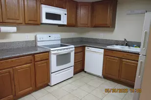365 SE Myrtle St, Mill City, OR 97360 - Photo 9