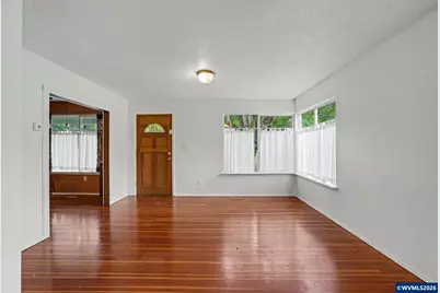 508 S 2nd St, Silverton, OR 97381 - Photo 5