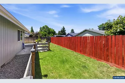 633 Cedar St, Independence, OR 97351 - Photo 31