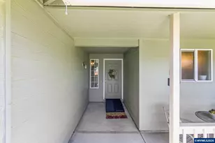 633 Cedar St, Independence, OR 97351 - Photo 5