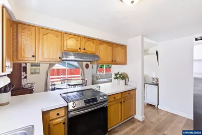 633 Cedar St, Independence, OR 97351 - Photo 15