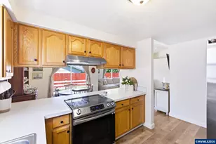 633 Cedar St, Independence, OR 97351 - Photo 15