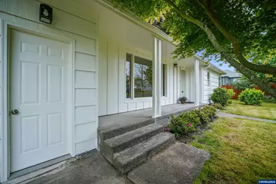 1710 23rd St NE, Salem, OR 97301 - Photo 7
