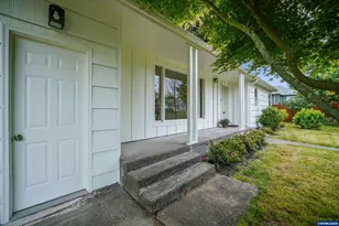1710 23rd St NE, Salem, OR 97301 - Photo 7