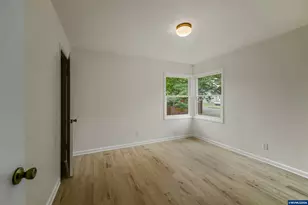 1710 23rd St NE, Salem, OR 97301 - Photo 29