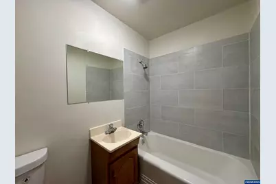 360 Main St W, Monmouth, OR 97361 - Photo 9
