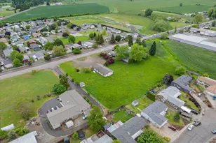 2120 Three Lakes Rd SE, Albany, OR 97322 - Photo 7