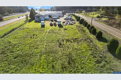 10466 Sunnyside Rd SE, Jefferson, OR 97352 - Photo 11