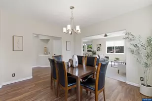 977 Reagan Ave NW, Salem, OR 97304 - Photo 7