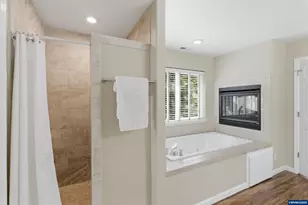 977 Reagan Ave NW, Salem, OR 97304 - Photo 25