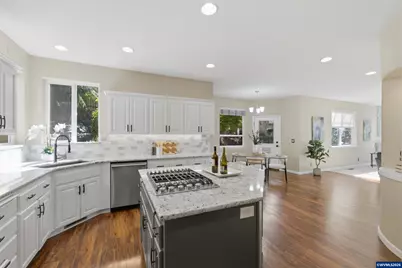 977 Reagan Av NW, Salem, OR 97304 - Photo 15