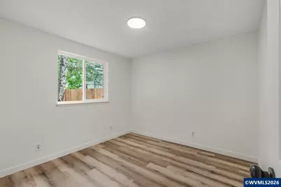 5465 Red Leaf Dr S, Salem, OR 97306 - Photo 13