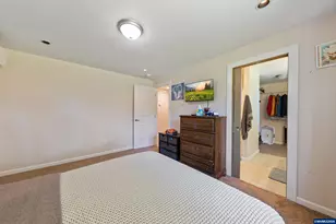 920 SW Myrtle Ct, McMinnville, OR 97128 - Photo 25