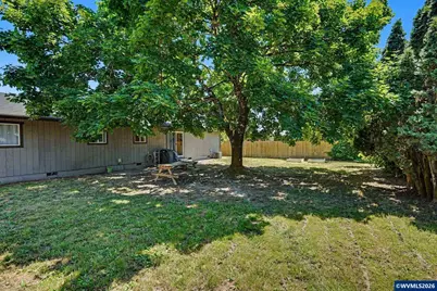460 N 12th St, Independence, OR 97351 - Photo 31
