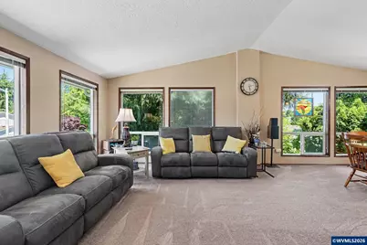 1310 Neahkahnie St SE, Salem, OR 97306 - Photo 7